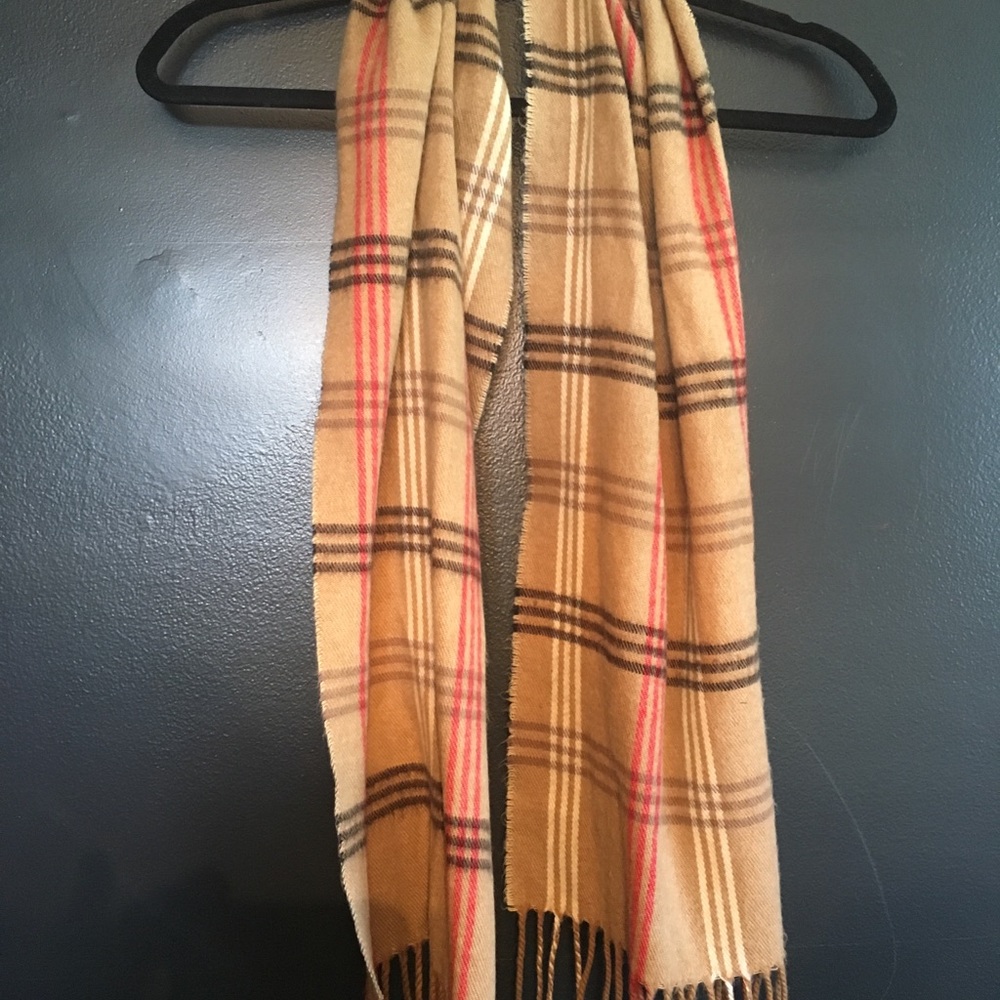 Used plaid scarf.